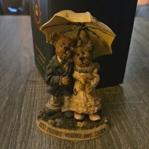 Bear Couple Figurine with Yellow Umbrella